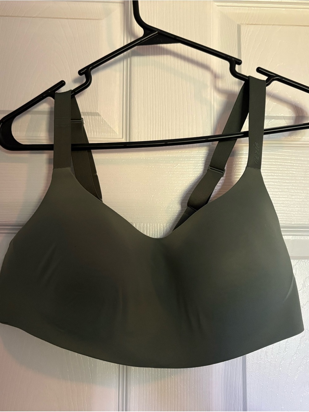 aerie SMOOTHZ Olive Green Seamless Wireless Bra